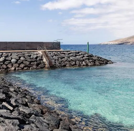 Marejada Coastal Puertito de Güímar